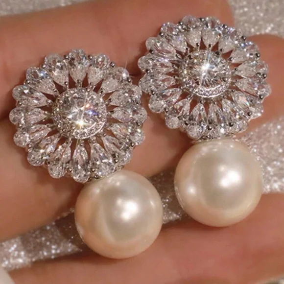 1pair Glamorous Cubic Zirconia & Faux Pearl Decor Stud Earrings For Women - Picture 2 of 2